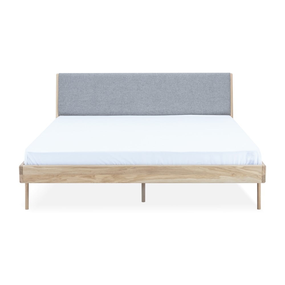 Šedá/přírodní čalouněná dvoulůžková postel z dubového dřeva 180x200 cm Fawn - Gazzda