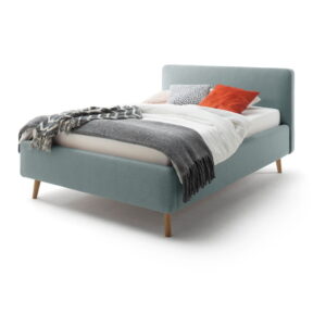 Modrá dvoulůžková postel s roštem a úložným prostorem Meise Möbel Mattis